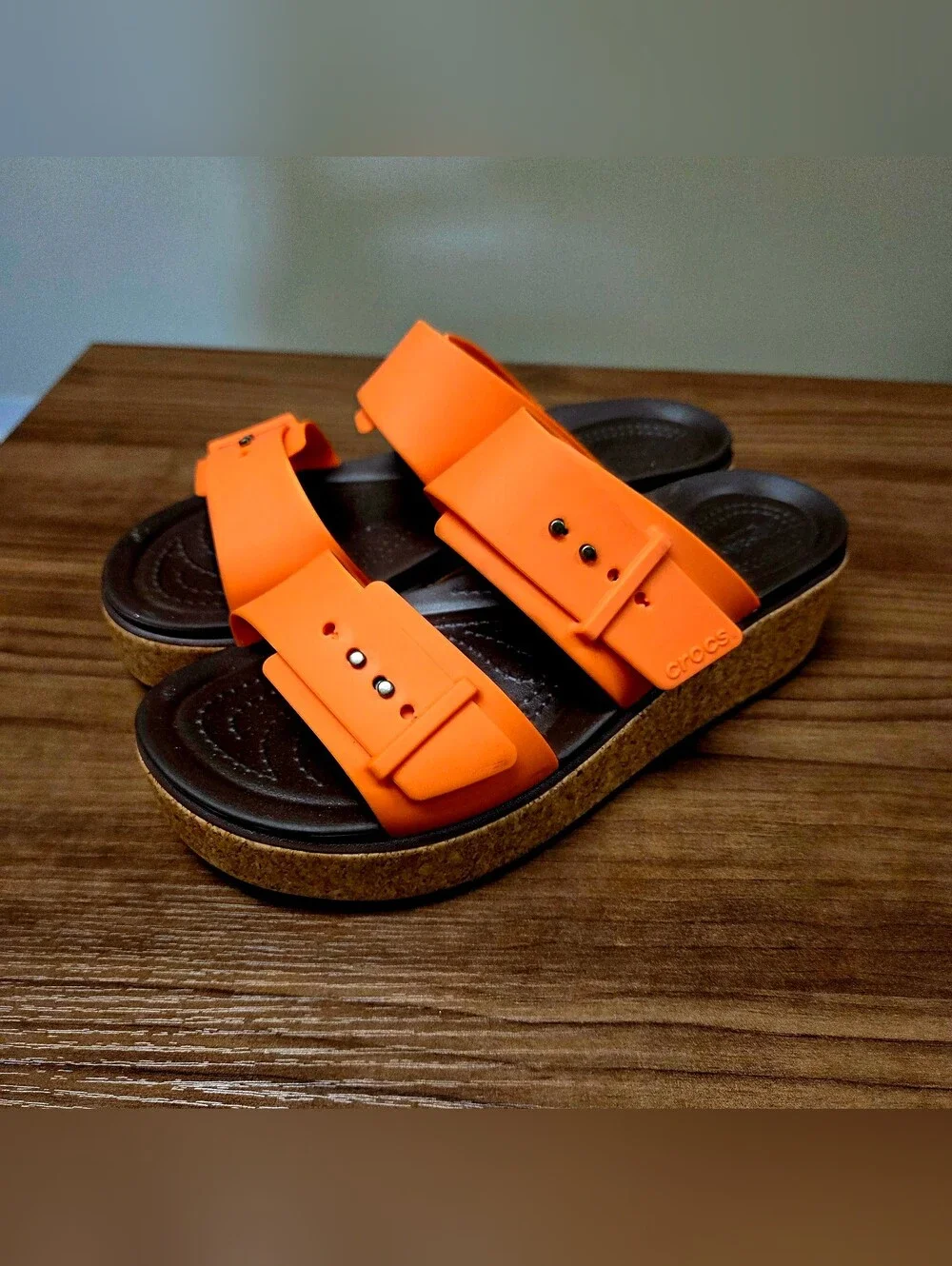Crocs Brooklyn Buckle Platform Sandal 211252 Size 8 Orange & Cork